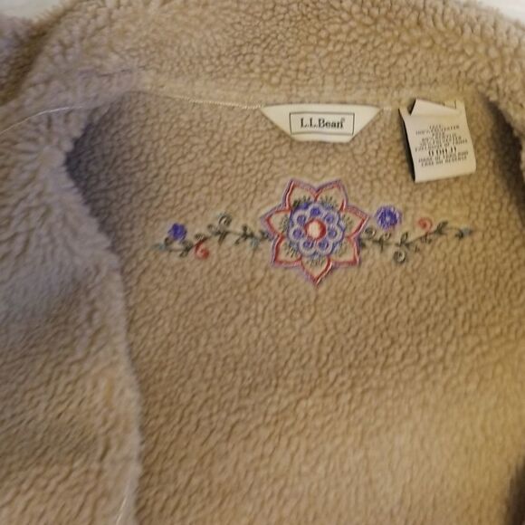 LL Bean Vintage Soft Cozy  Vest - Picture 2 of 10